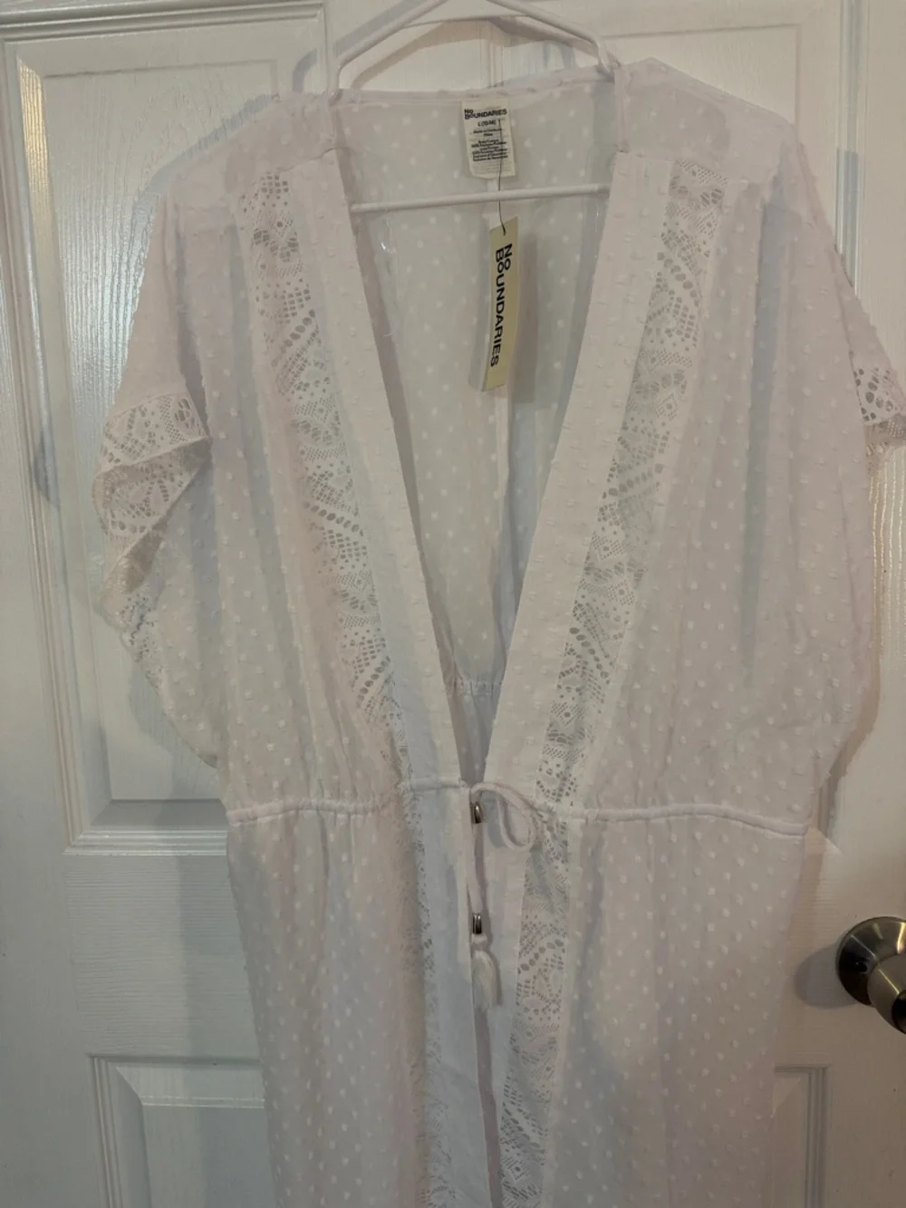 🏖️NWT No Boundaries Women’s White Sheer Tie Front Lace-Trim Swim Cover-Up Size L
